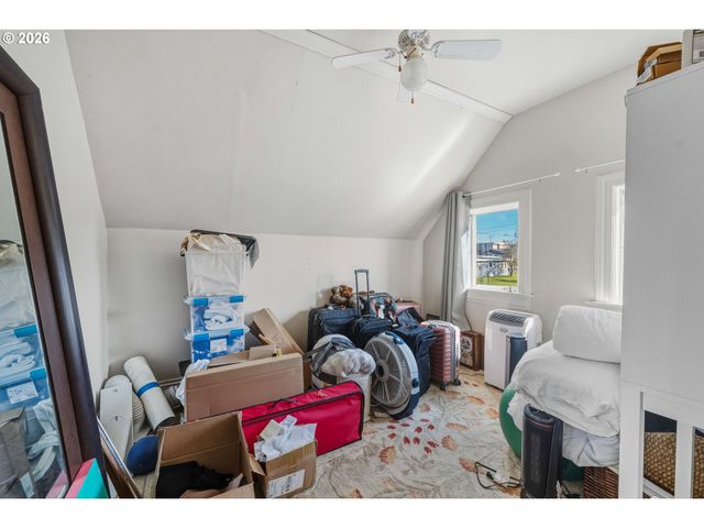 265 S EMPIRE Blvd, Coos Bay, OR 97420