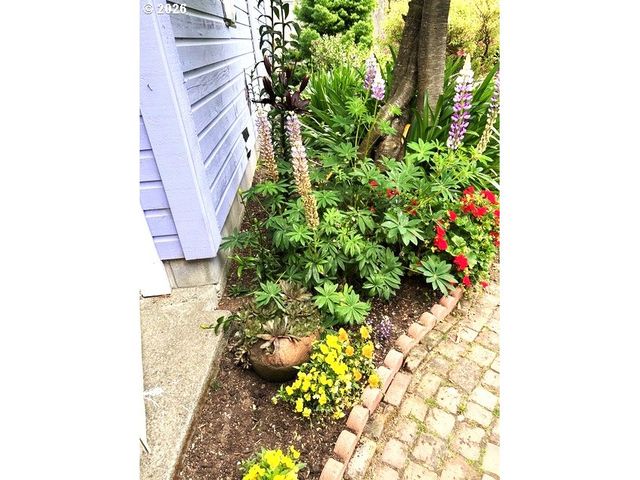 265 S EMPIRE Blvd, Coos Bay, OR 97420