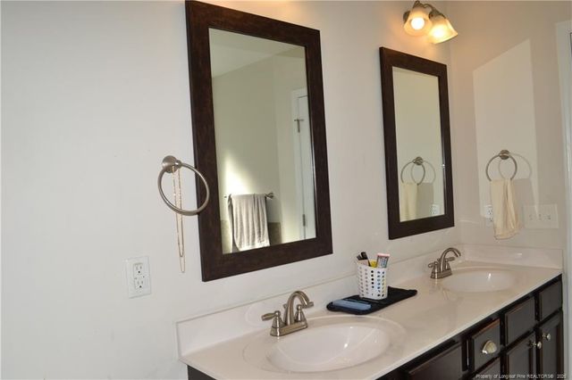 4615 CEDAR PASS Drive, Hope Mills, NC 28348