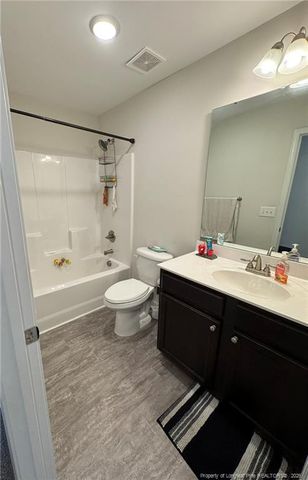 4615 CEDAR PASS Drive, Hope Mills, NC 28348