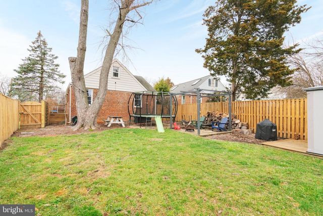 1901 SCROGGINS RD, Alexandria, VA 22302