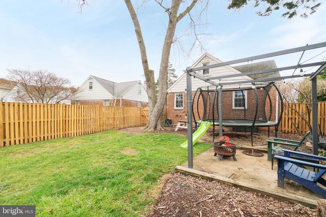 1901 SCROGGINS RD, Alexandria, VA 22302