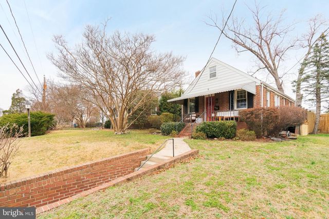 1901 SCROGGINS RD, Alexandria, VA 22302