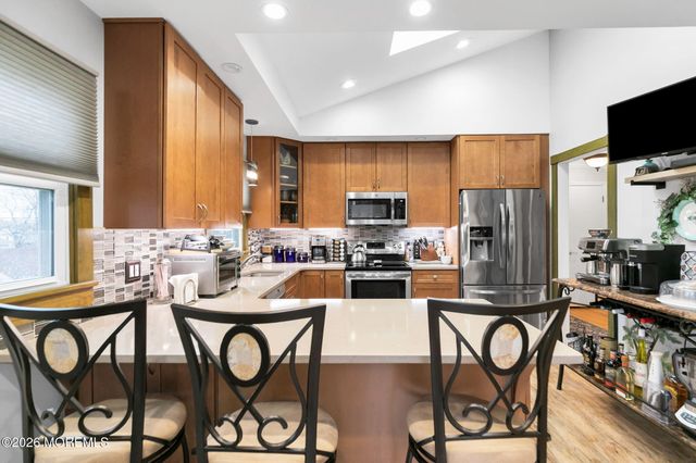 42 York Avenue, Port Monmouth, NJ 07758