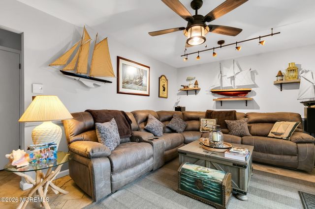 42 York Avenue, Port Monmouth, NJ 07758