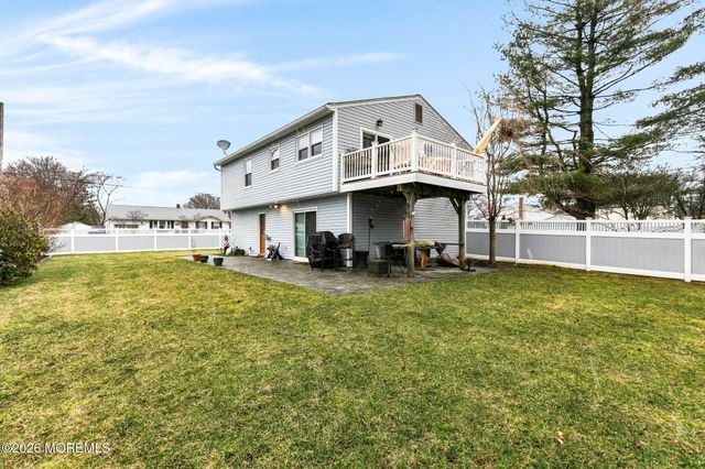 42 York Avenue, Port Monmouth, NJ 07758