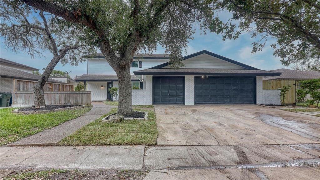 1113 Delta Dr, Corpus Christi, TX 78412 — photo 2