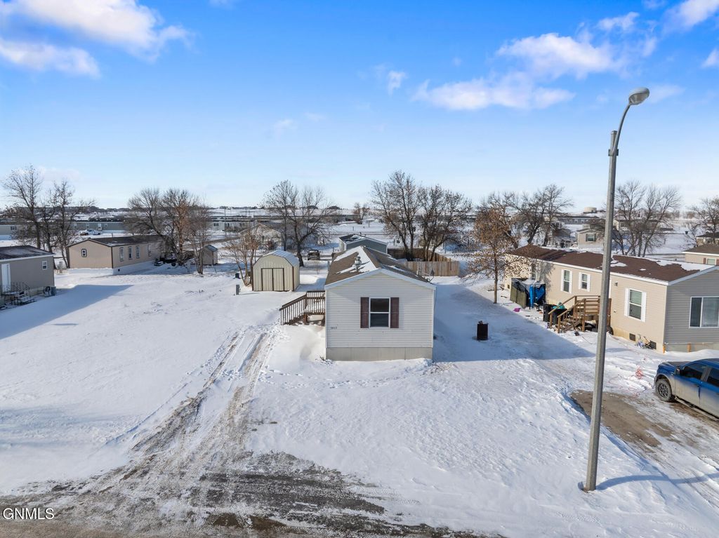 3617 20th Avenue W, Williston, ND 58801 photo 8