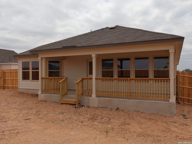 17510 Buffalo Grass Lane, Elmendorf, TX 78112