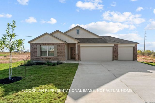 17510 Buffalo Grass Lane, Elmendorf, TX 78112