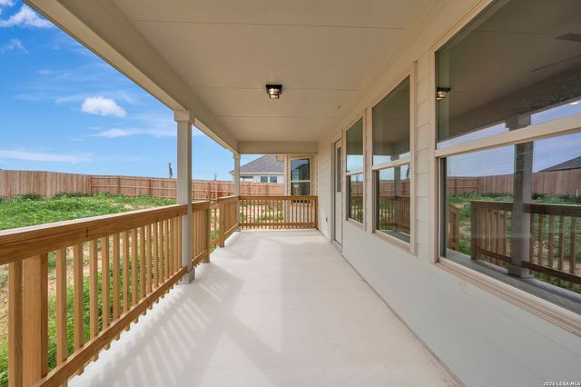 17510 Buffalo Grass Lane, Elmendorf, TX 78112