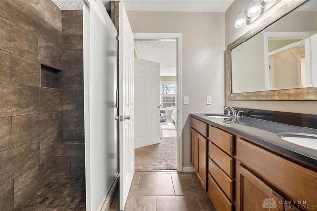 1436 Glenn Abbey Drive, Dayton, OH 45420