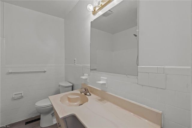 529 Aragona BLVD, Virginia Beach, VA 23462