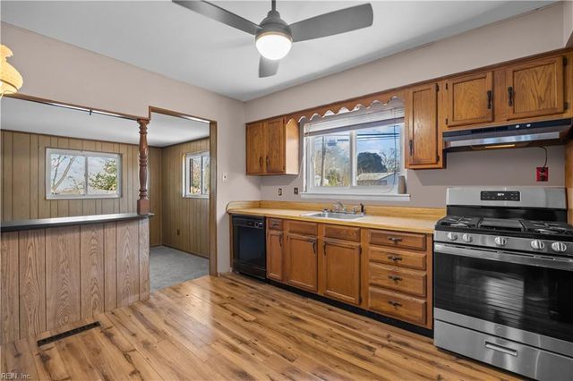 529 Aragona BLVD, Virginia Beach, VA 23462