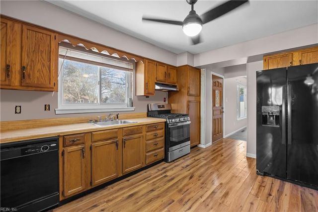 529 Aragona BLVD, Virginia Beach, VA 23462