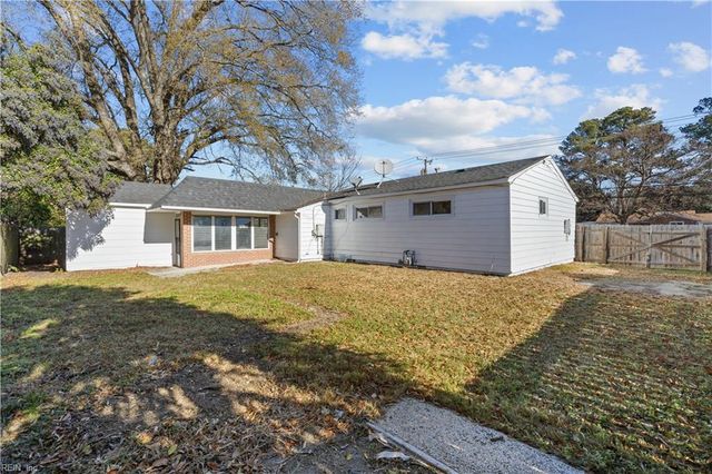 529 Aragona BLVD, Virginia Beach, VA 23462