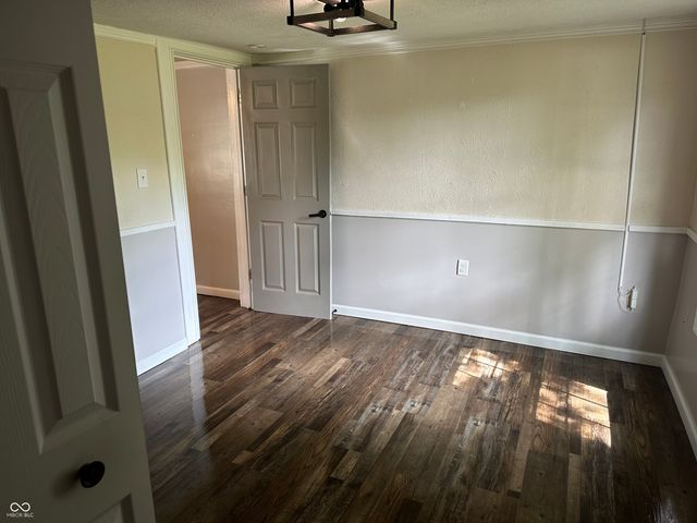 569 Parker Street, Whiteland, IN 46184