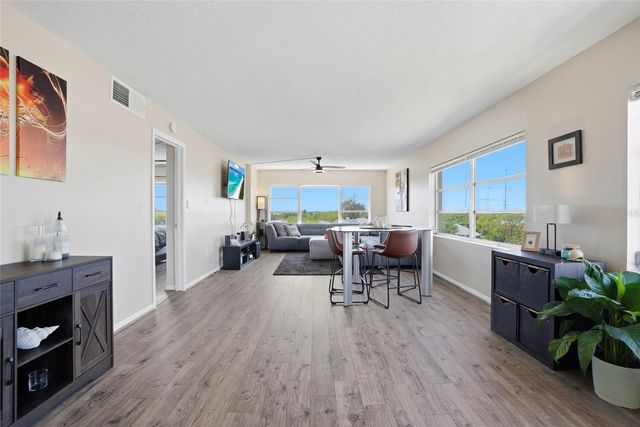 8950 PARK BOULEVARD 510, Seminole, FL 33777