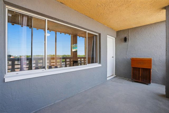 8950 PARK BOULEVARD 510, Seminole, FL 33777