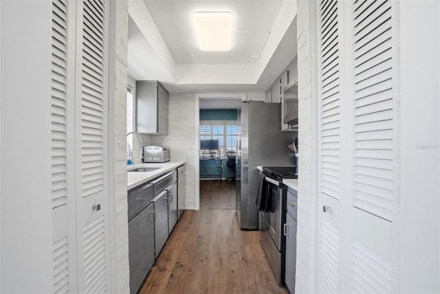 8950 PARK BOULEVARD 510, Seminole, FL 33777