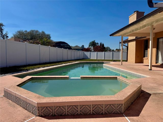 2904 NIPAWIN COURT, Orlando, FL 32837