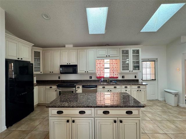 2904 NIPAWIN COURT, Orlando, FL 32837