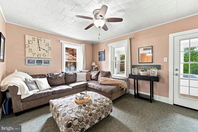 302 WILLIAM ST, Downingtown, PA 19335