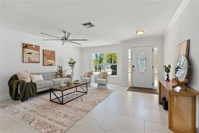 805 LEISEY CIRCLE, Ruskin, FL 33570