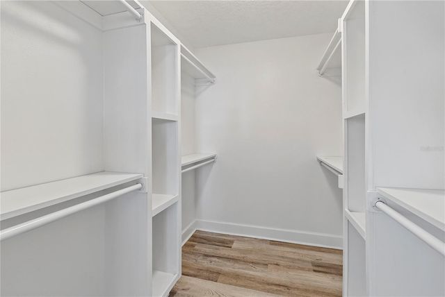 805 LEISEY CIRCLE, Ruskin, FL 33570