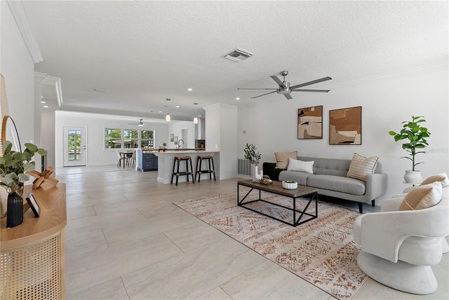 805 LEISEY CIRCLE, Ruskin, FL 33570