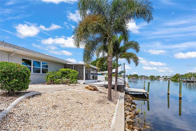 805 LEISEY CIRCLE, Ruskin, FL 33570