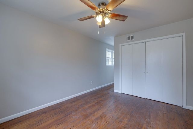 4859 SOUTHERN AVE, Memphis, TN 38117