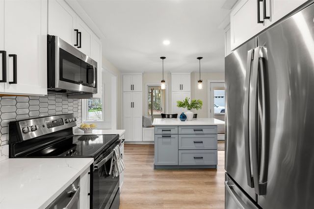 53 W Atlantic Avenue, Rye, NH 03870