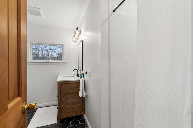 53 W Atlantic Avenue, Rye, NH 03870