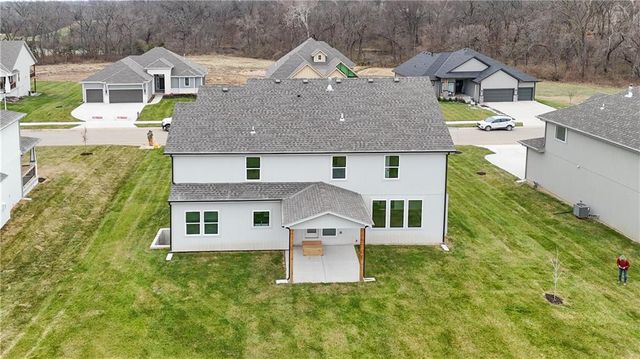 6000 Apache Drive, Shawnee, KS 66226