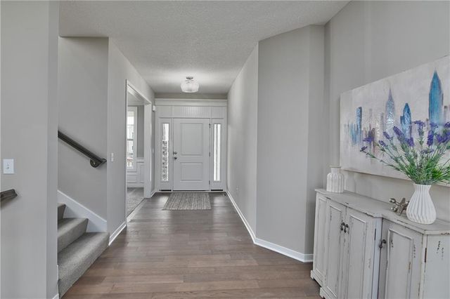 6000 Apache Drive, Shawnee, KS 66226