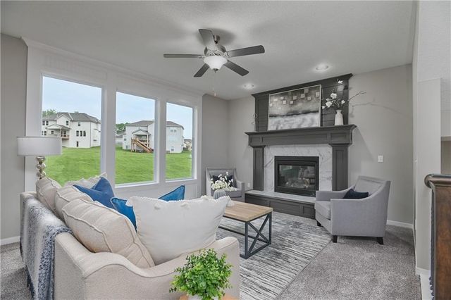 6000 Apache Drive, Shawnee, KS 66226