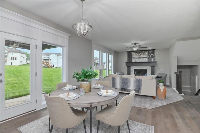 6000 Apache Drive, Shawnee, KS 66226