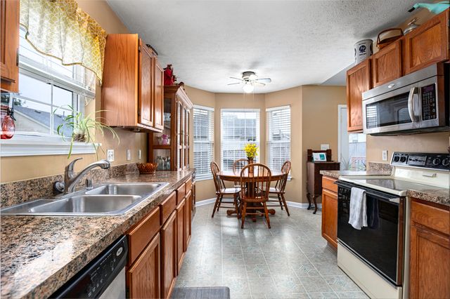 104 Medinah Court, Frankfort, KY 40601