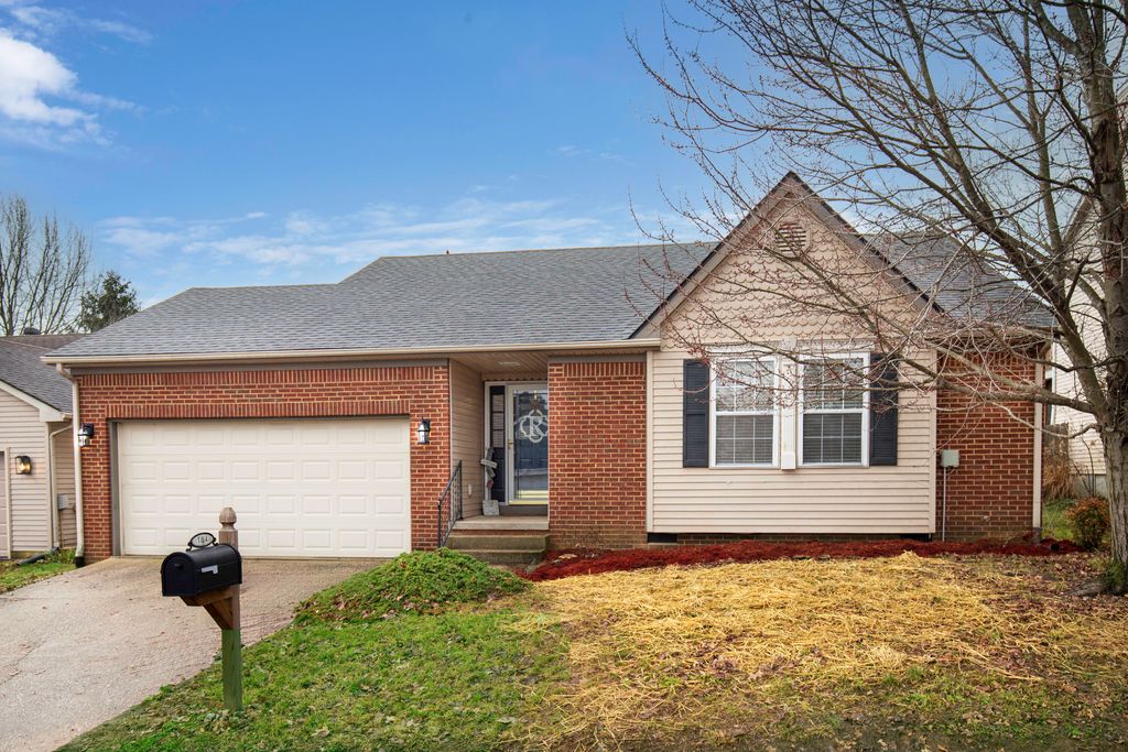 104 Medinah Court, Frankfort, KY 40601
