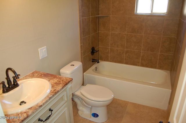 2640 E CAPTAIN DREYFUS Avenue, Phoenix, AZ 85032