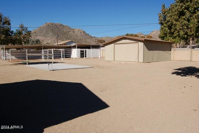2640 E CAPTAIN DREYFUS Avenue, Phoenix, AZ 85032