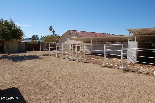 2640 E CAPTAIN DREYFUS Avenue, Phoenix, AZ 85032