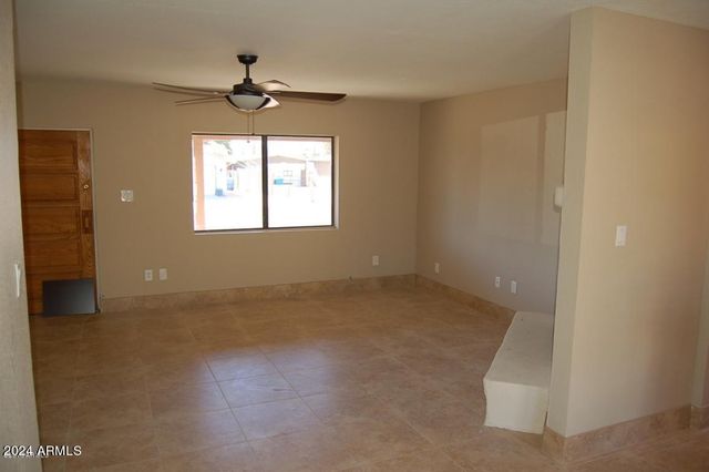 2640 E CAPTAIN DREYFUS Avenue, Phoenix, AZ 85032