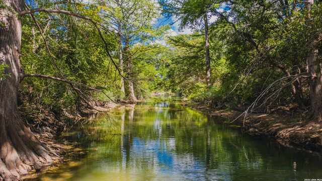 10207 E US Highway 290, Fredericksburg, TX 78624