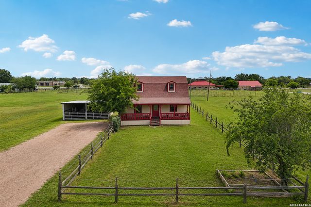 10207 E US Highway 290, Fredericksburg, TX 78624