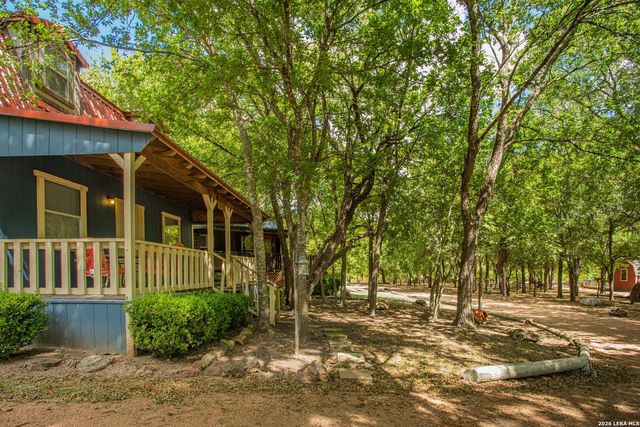 10207 E US Highway 290, Fredericksburg, TX 78624
