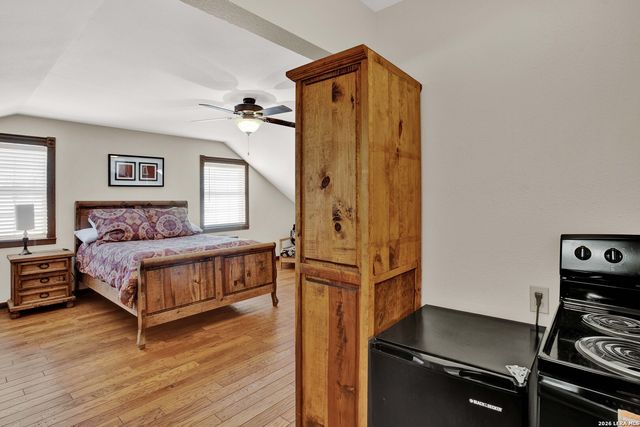 10207 E US Highway 290, Fredericksburg, TX 78624