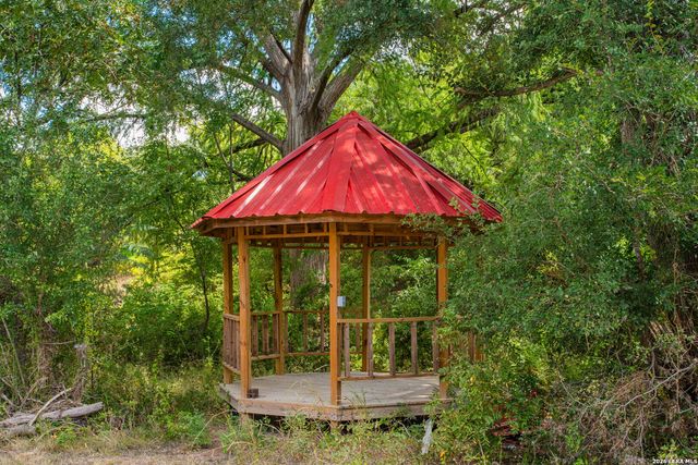 10207 E US Highway 290, Fredericksburg, TX 78624