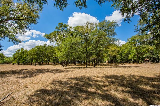 10207 E US Highway 290, Fredericksburg, TX 78624